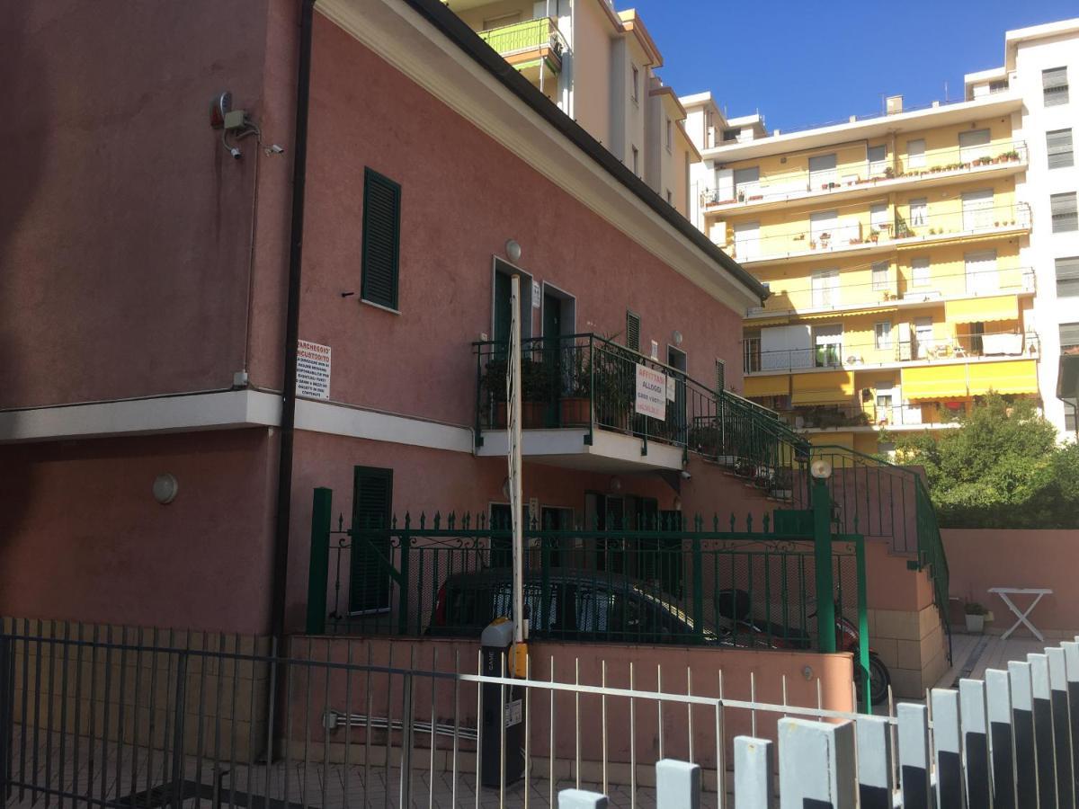 Villamareblu Ventimiglia Exteriör bild