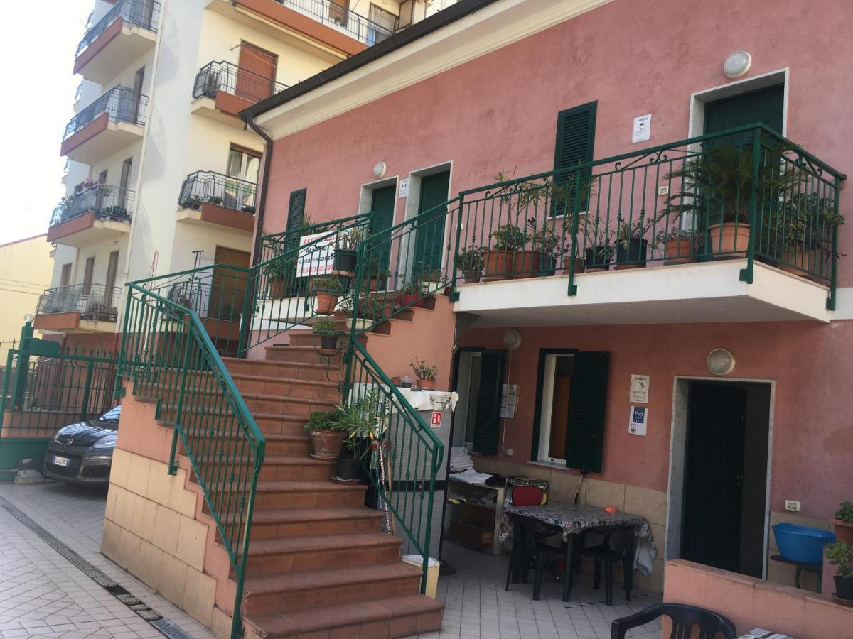 Villamareblu Ventimiglia Exteriör bild