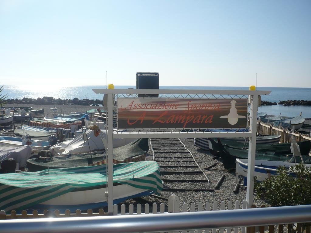 Villamareblu Ventimiglia Exteriör bild