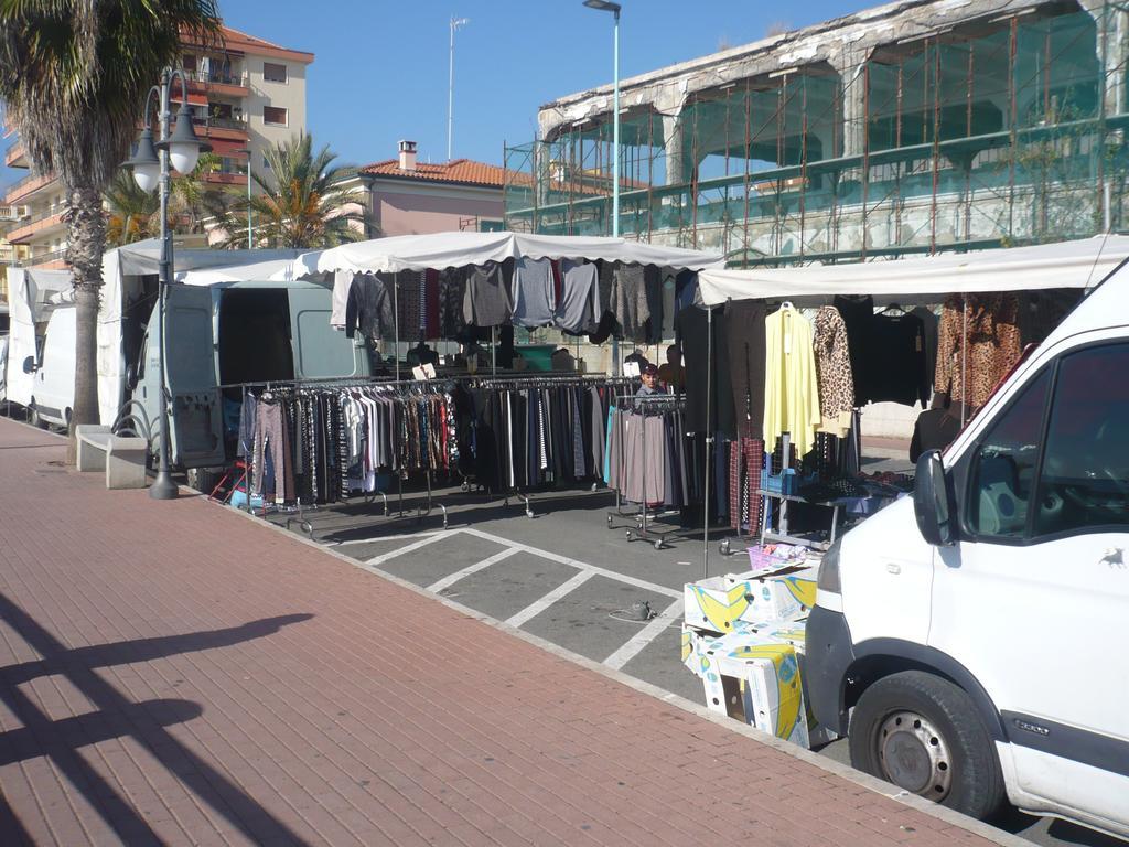 Villamareblu Ventimiglia Exteriör bild