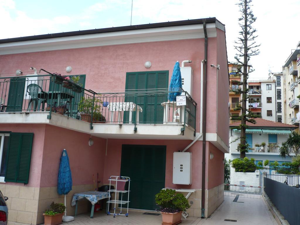Villamareblu Ventimiglia Rum bild